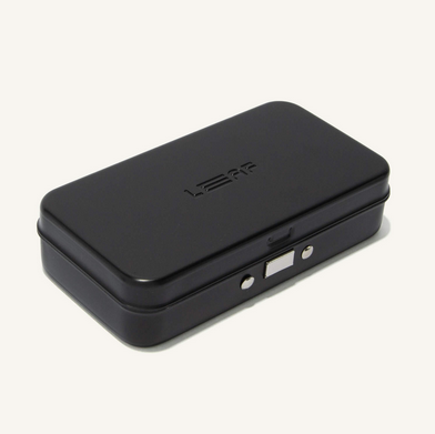Leaf Shave Twig and Thorn Razor Travel Case in Black closed top view