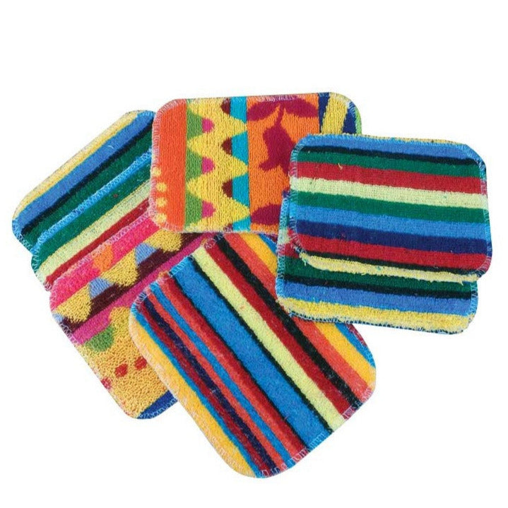scrubEAZE patterned scrubber cloths with textured microfiber surface for kitchen and bathroom cleaning, vibrant designs
