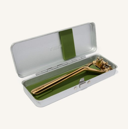 Close-up of The Leaf Travel Case’s textured leather exterior with metal zipper and subtle embossed logo detail