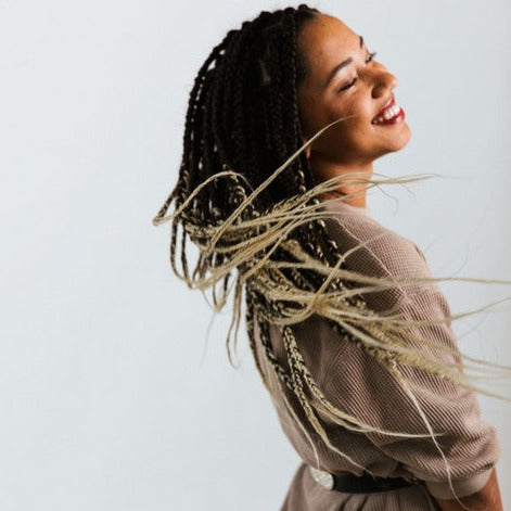 Close-up of the be BOLD Curly or Dry Hair Conditioner Bar’s textured surface showcasing natural ingredients and invigorating