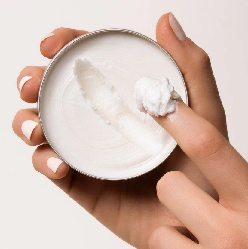 Everist Deep Conditioning Concentrate in recyclable aluminum tin showing rich concentrated waterless conditioner texture