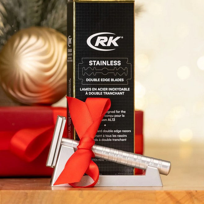 Henson Shaving Gift Bundle | Precision AL13 Razor & Stand Set